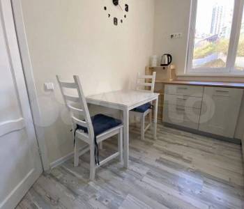 Продается 1-комнатная квартира, 34 м²