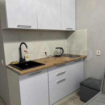 Продается 1-комнатная квартира, 18,3 м²