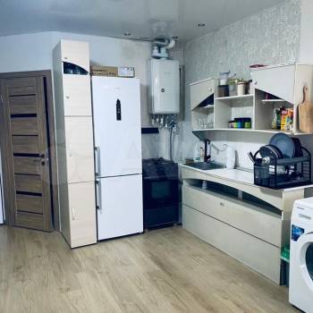 Продается 1-комнатная квартира, 30,4 м²