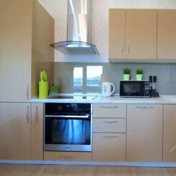 Продается 1-комнатная квартира, 66,7 м²