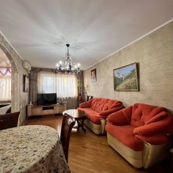 Сдается Многокомнатная квартира, 90 м²