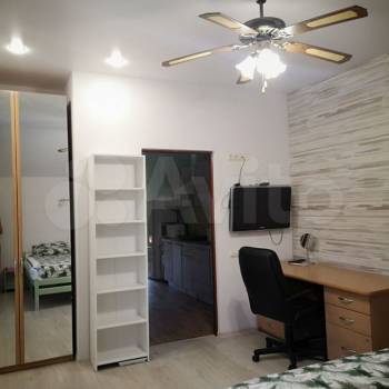 Сдается 1-комнатная квартира, 40 м²