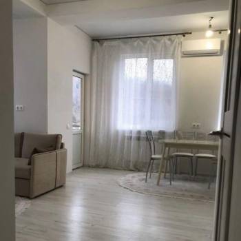 Продается 1-комнатная квартира, 44 м²