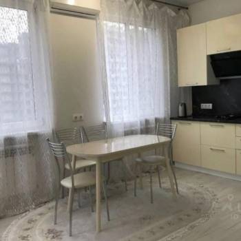 Продается 1-комнатная квартира, 44 м²