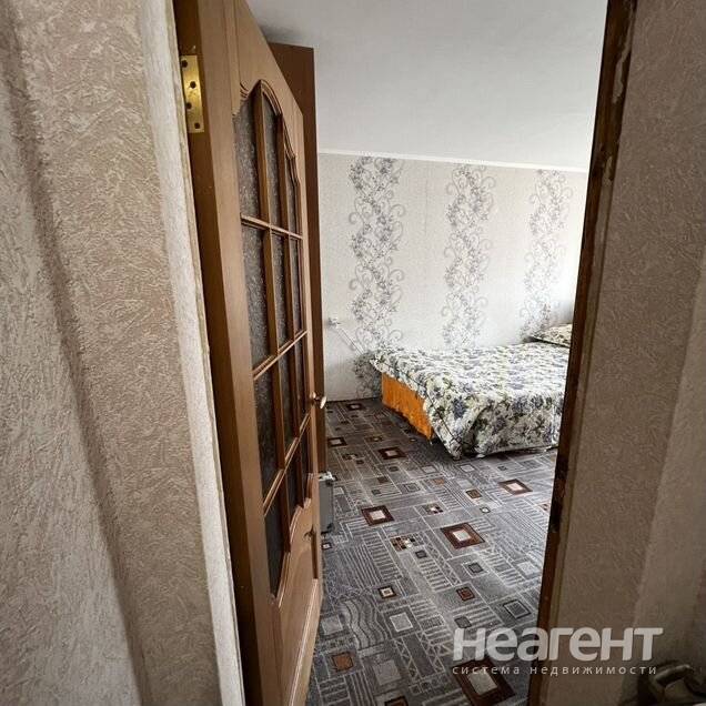 Продаю 2-х комн. квартиру (ул. Енисейская), собственник