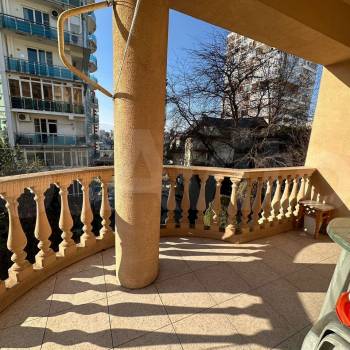 Продается 2-х комнатная квартира, 60 м²