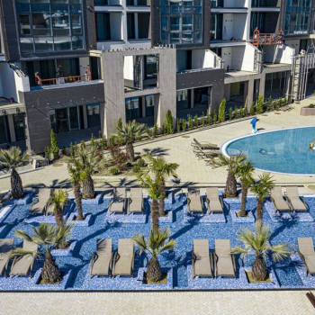 Сдается 2-х комнатная квартира, 98 м²