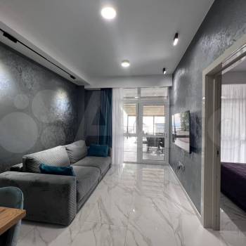 Сдается 2-х комнатная квартира, 98 м²