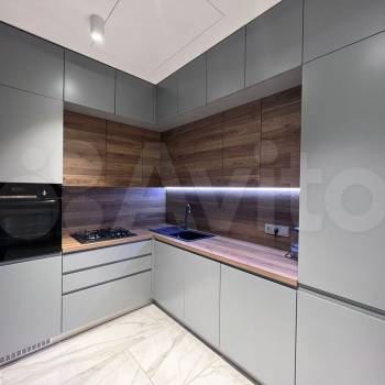 Сдается 2-х комнатная квартира, 98 м²