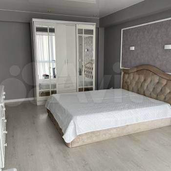 Продается Многокомнатная квартира, 90 м²