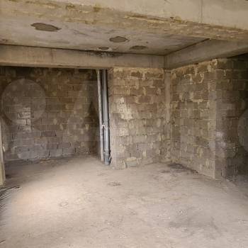 Продается 1-комнатная квартира, 65 м²