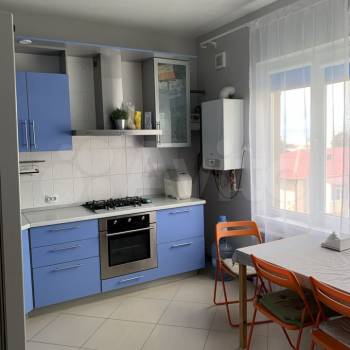 Продается Многокомнатная квартира, 115 м²