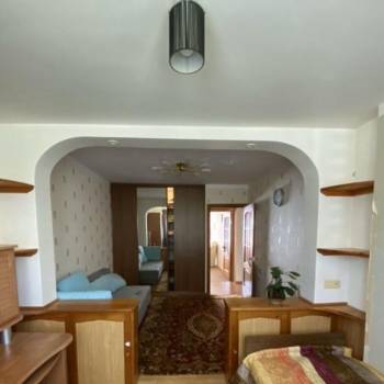 Продается 3-х комнатная квартира, 48 м²