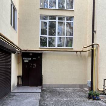 Продается 2-х комнатная квартира, 114 м²