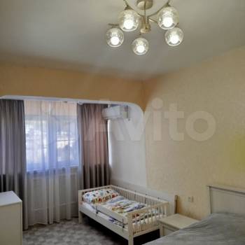 Продается Многокомнатная квартира, 100 м²