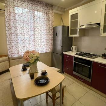 Продается 1-комнатная квартира, 40 м²