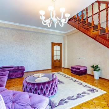 Продается Многокомнатная квартира, 130 м²