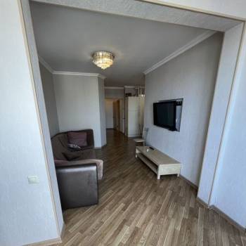 Сдается 2-х комнатная квартира, 60 м²