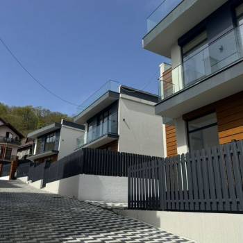 Продается 3-х комнатная квартира, 80 м²