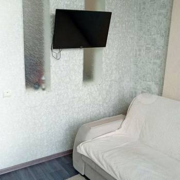 Продается 3-х комнатная квартира, 47 м²