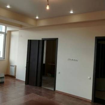 Продается 1-комнатная квартира, 42 м²