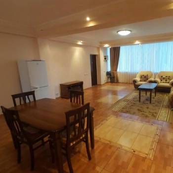 Продается 3-х комнатная квартира, 108,6 м²