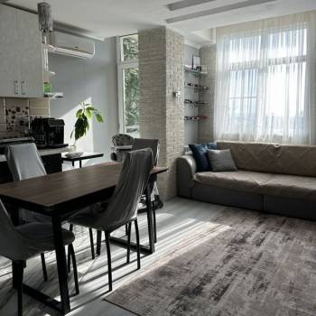 Продается 2-х комнатная квартира, 57 м²