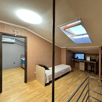 Продается Многокомнатная квартира, 98 м²