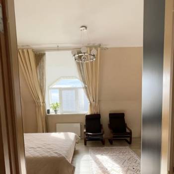 Продается 1-комнатная квартира, 50,8 м²