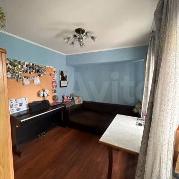 Продается Многокомнатная квартира, 82 м²