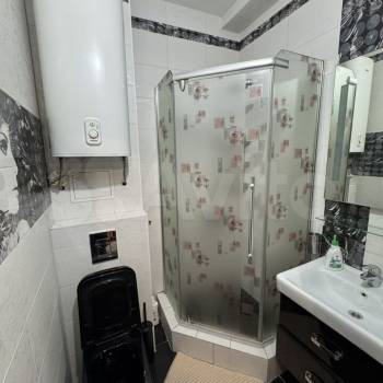 Продается 1-комнатная квартира, 32 м²