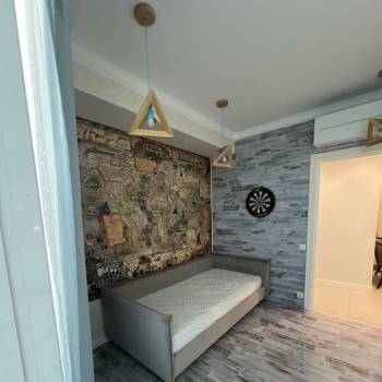 Продается Многокомнатная квартира, 110 м²