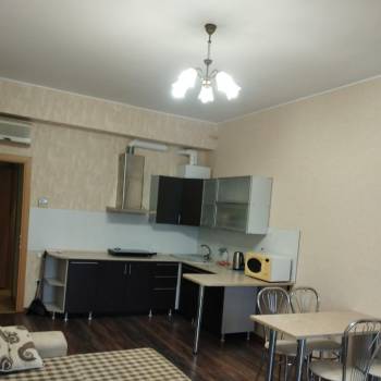 Сдается 2-х комнатная квартира, 70 м²