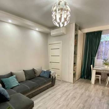 Продается 1-комнатная квартира, 41,3 м²