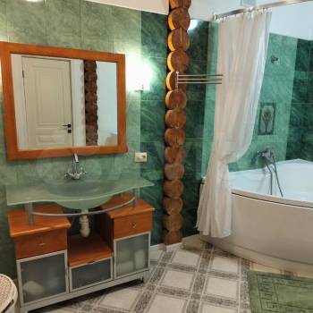 Продается Дом, 297 м²