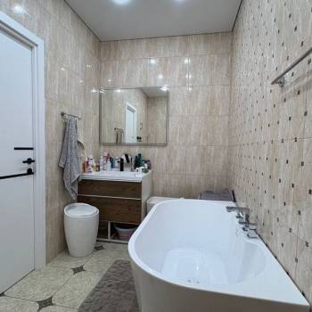 Продается 2-х комнатная квартира, 55 м²