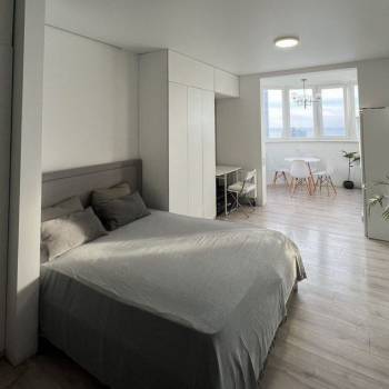 Продается 1-комнатная квартира, 38 м²