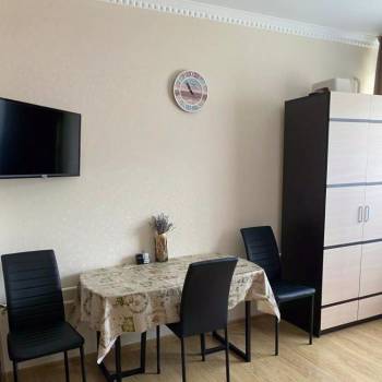 Продается 1-комнатная квартира, 37 м²