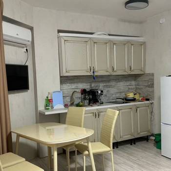 Продается 1-комнатная квартира, 33 м²