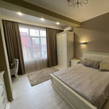 Продается 3-х комнатная квартира, 80 м²