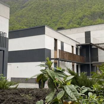 Продается 1-комнатная квартира, 43 м²