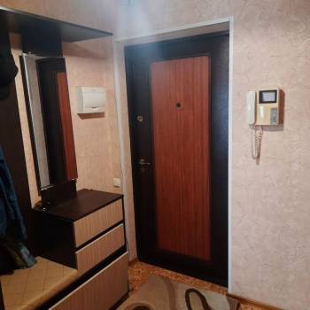 Продается 1-комнатная квартира, 44 м²