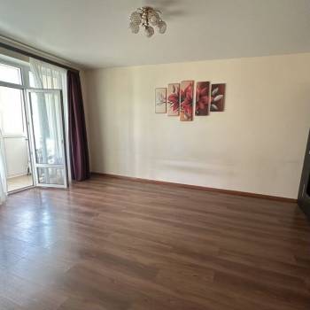 Продается 1-комнатная квартира, 45,5 м²