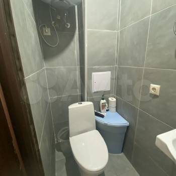 Продается 1-комнатная квартира, 124,9 м²