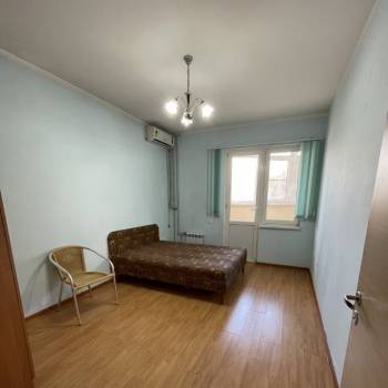 Сдается Многокомнатная квартира, 90 м²