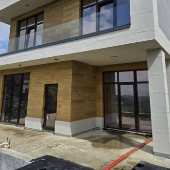 Продается Дом, 285 м²