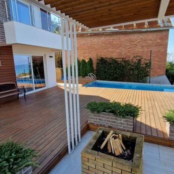 Продается Дом, 285 м²