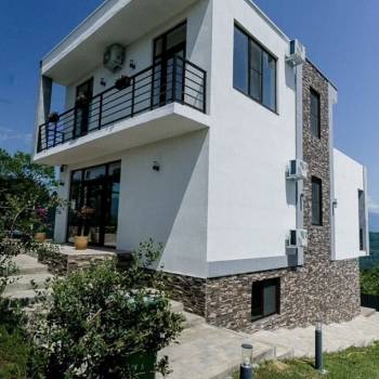 Продается Дом, 245 м²