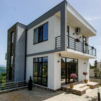 Продается Дом, 245 м²