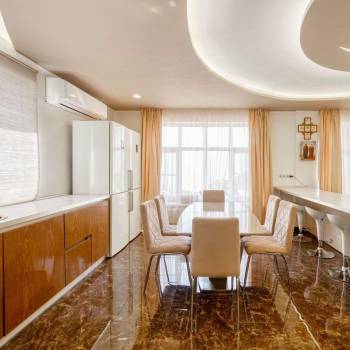 Продается Дом, 423 м²